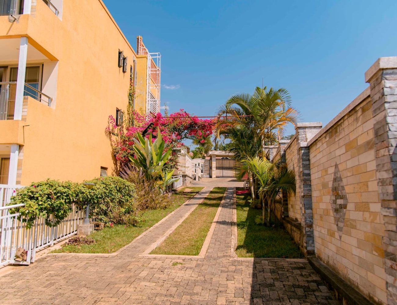 2Bedrooms ,2 Baths 4person Cosy, Comfy and Spacious Flat