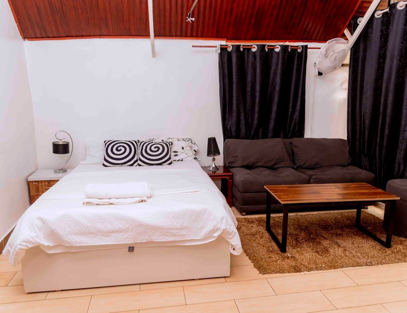 Entire rental studio in Kigali, Rwanda 1 bedrom 2 guest
